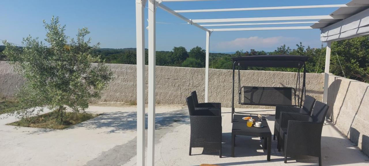 Studio apartman Palmira Liznjan Bagian luar foto