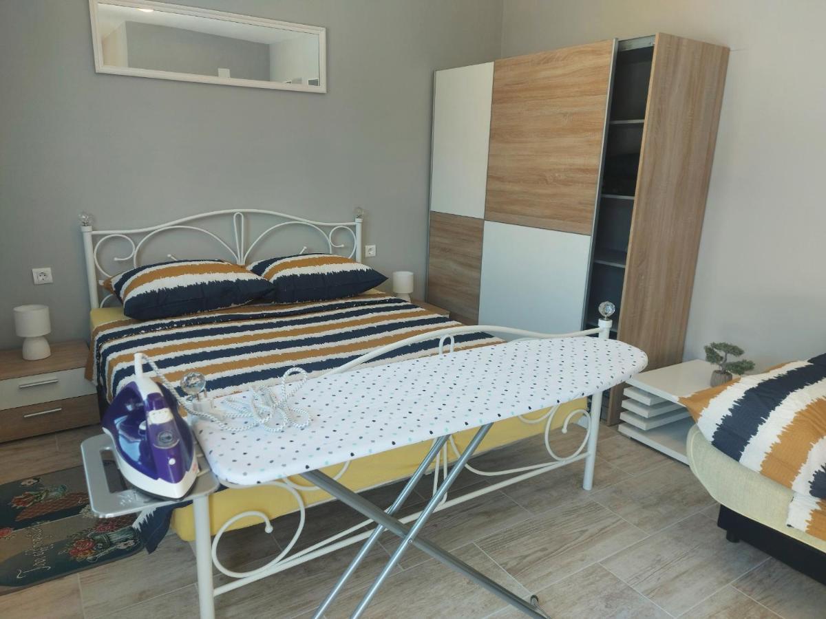 Studio apartman Palmira Liznjan Bagian luar foto