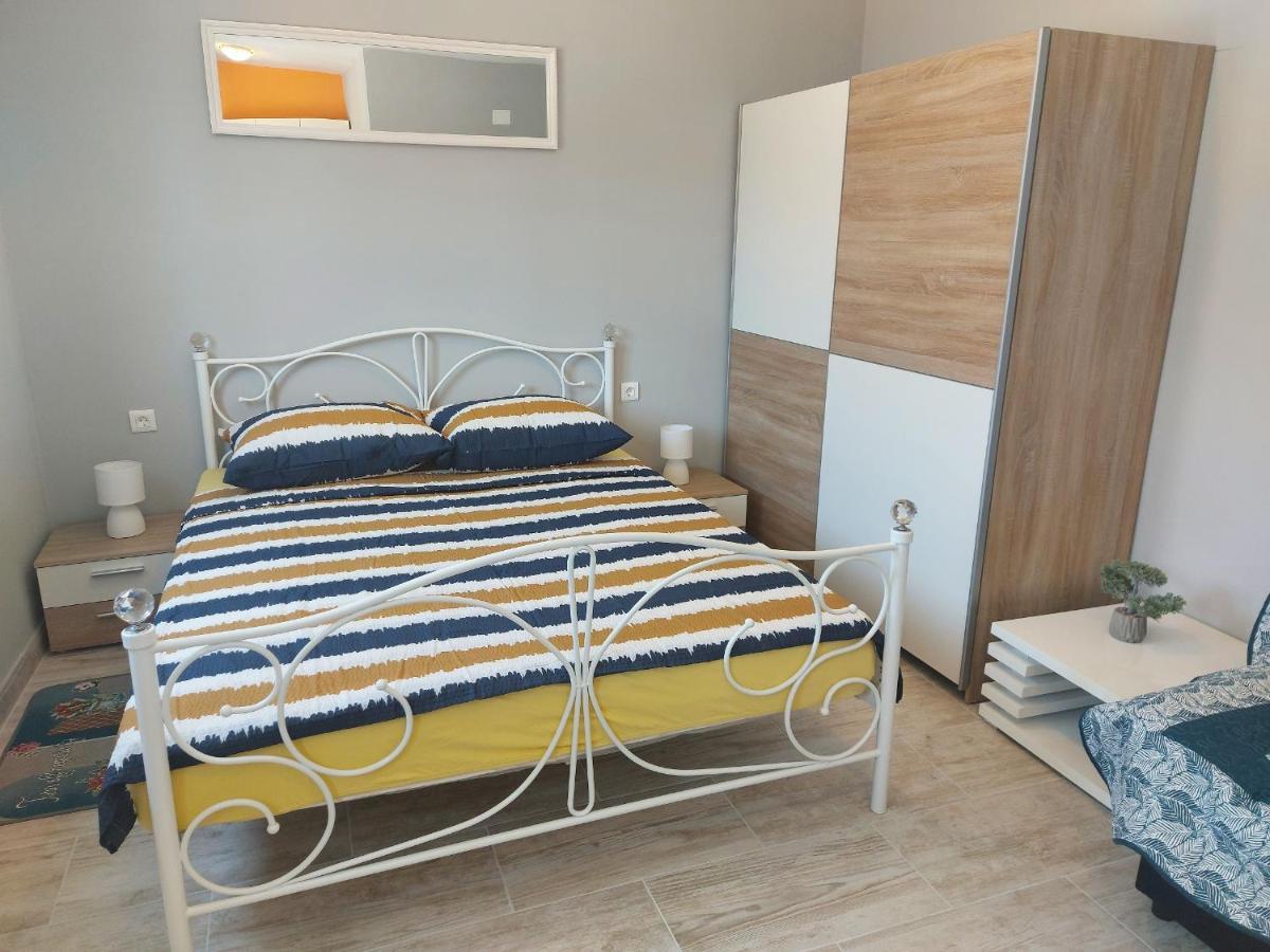 Studio apartman Palmira Liznjan Bagian luar foto