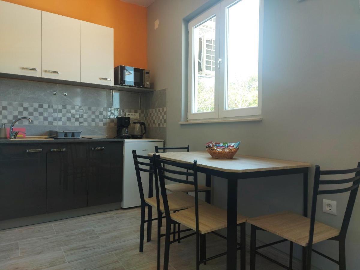 Studio apartman Palmira Liznjan Bagian luar foto